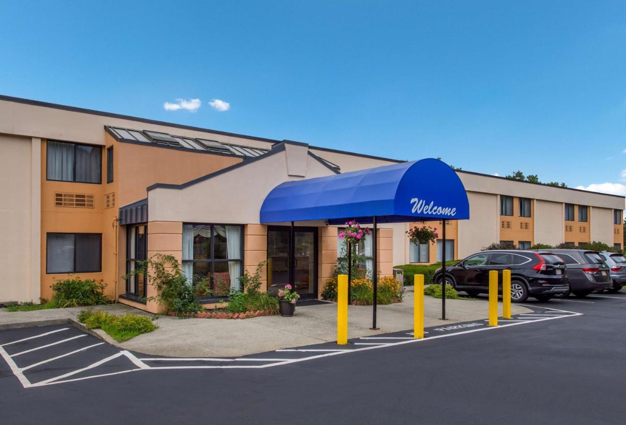 All Seasons Inn & Suites Smithfield Exterior photo